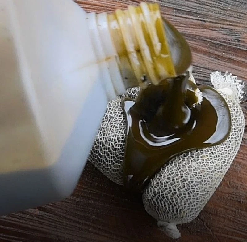 DYNAMITE BAITS PREMIUM LIQUID CARP FOOD 1L - Afbeelding 2